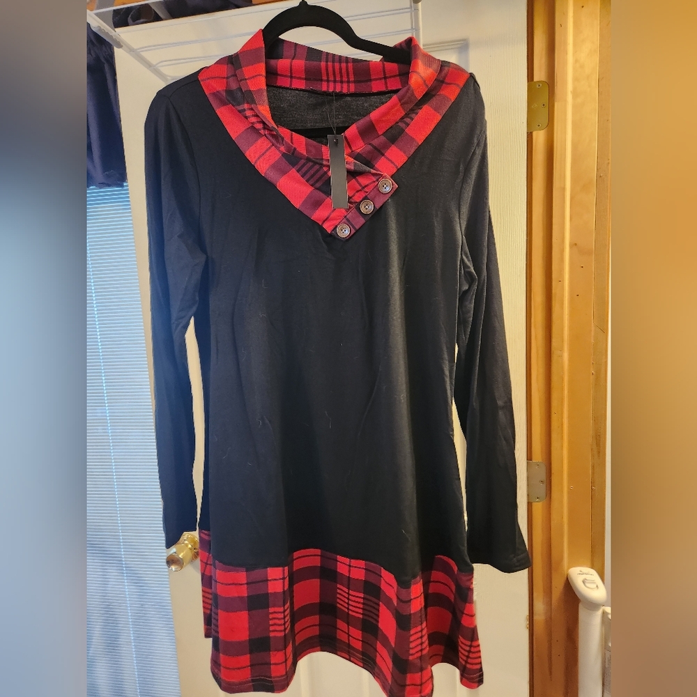 Plaid Trim Black Tunic Top